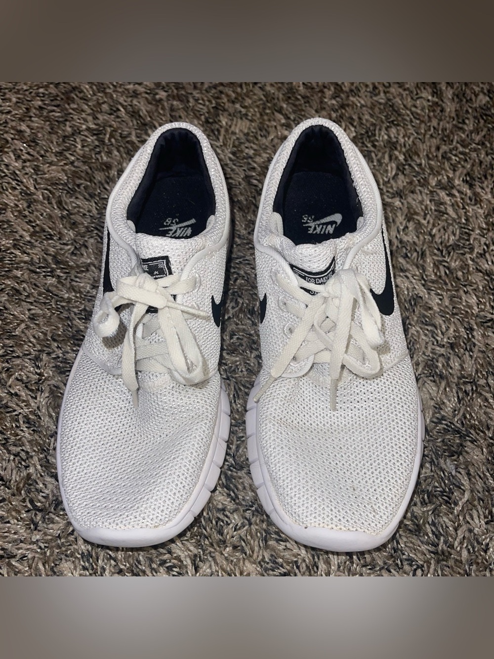 Nike SB Stefan Janoski whit sneakers